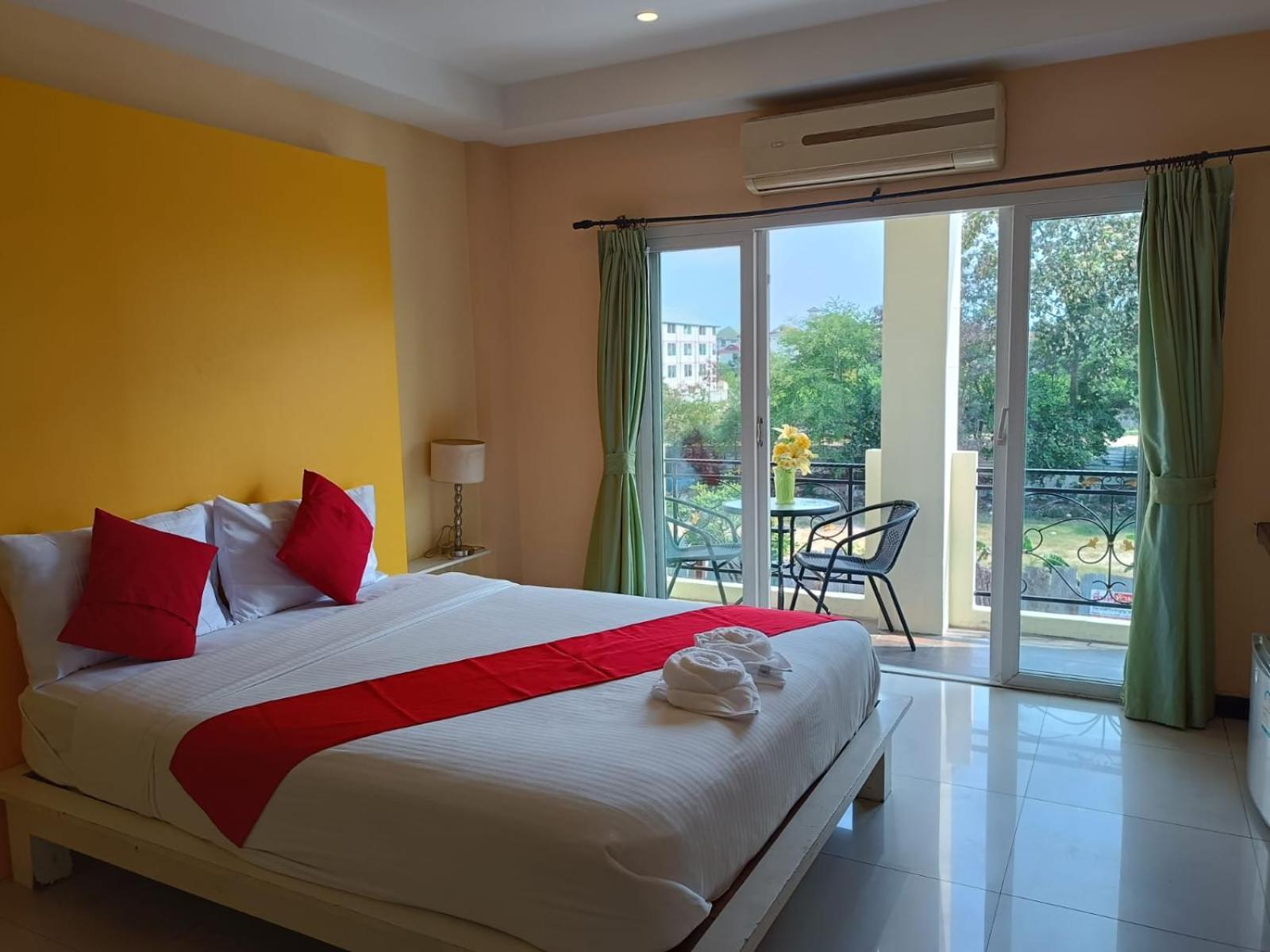 Aura Inn Rooms Pattaya Dış mekan fotoğraf